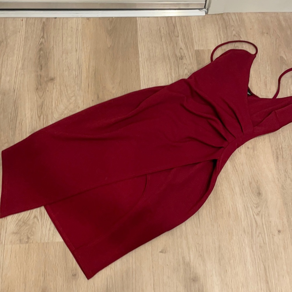 PRETTY LITTLE THING DRESS
